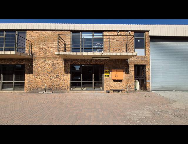 1,800M² FACTORY FOR SALE IN ANDERBOLT